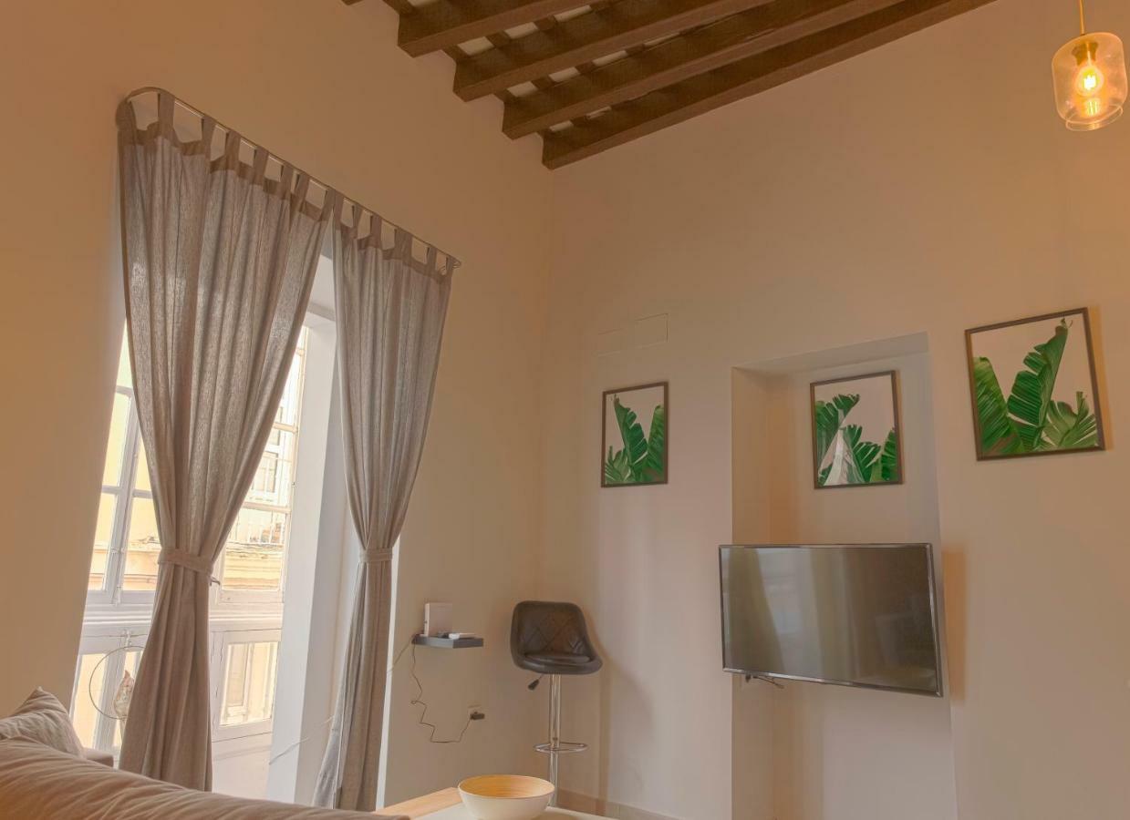 Cdz - Poniente, Intimo Apartamento En El Corazon De Cadiz Exterior photo